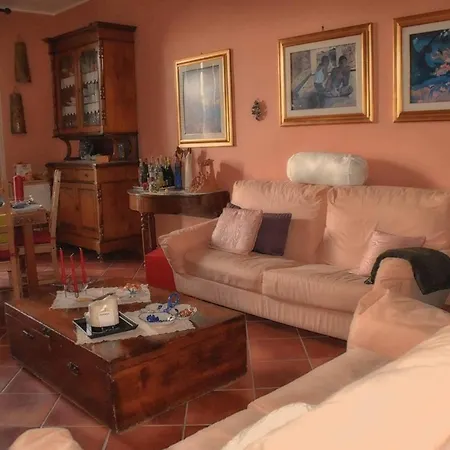 לינה וארוחת בוקר Casa Margherita טאורמינה